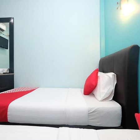Marjan Hotel Sdn Bhd Chukai Exteriör bild