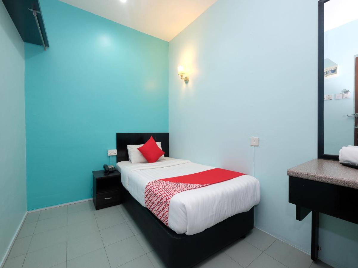 Marjan Hotel Sdn Bhd Chukai Exteriör bild
